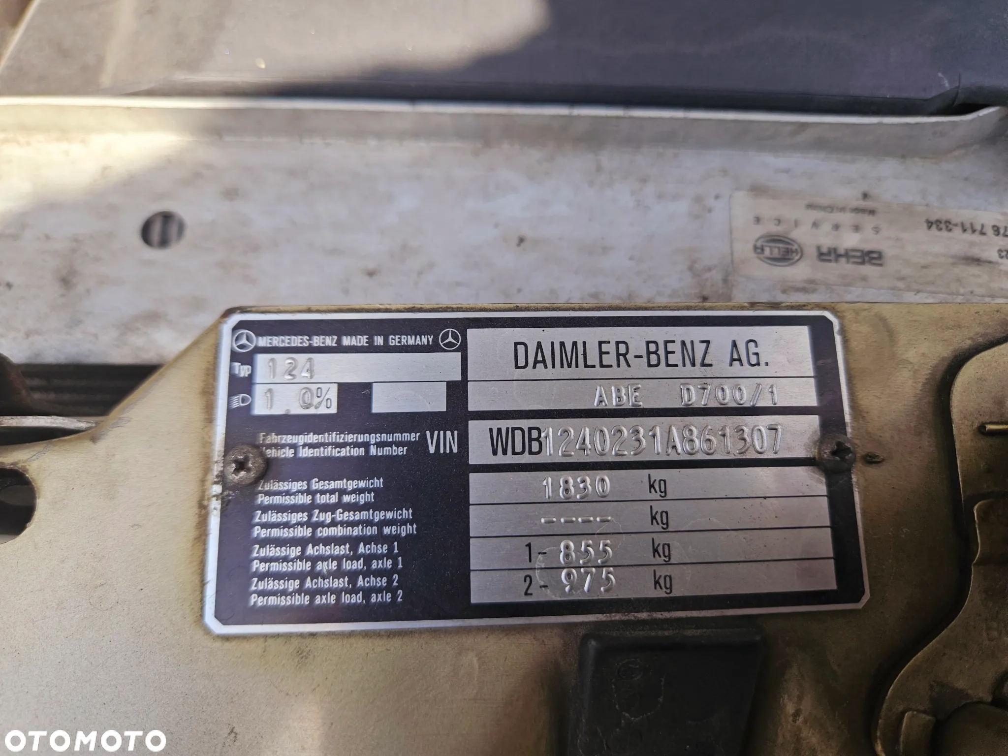 Mercedes-Benz W124 (1984-1993) - 24