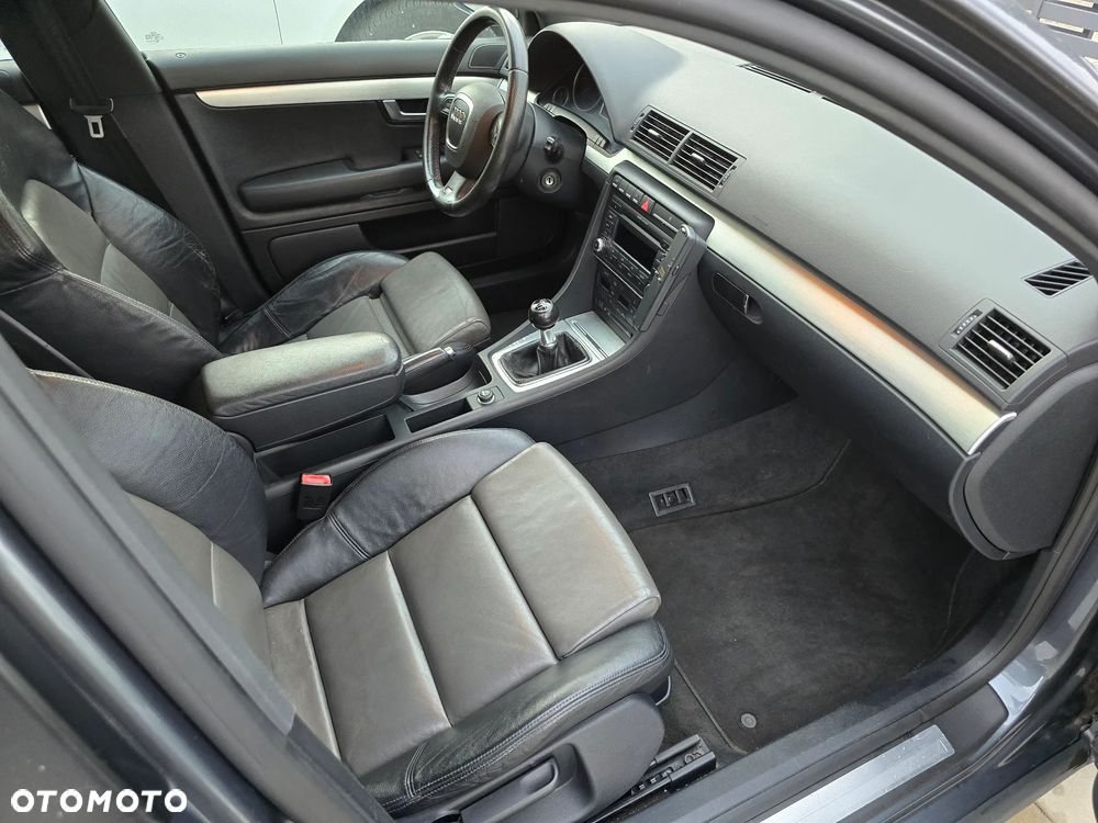 Audi A4 Avant 2.7 TDI DPF - 11