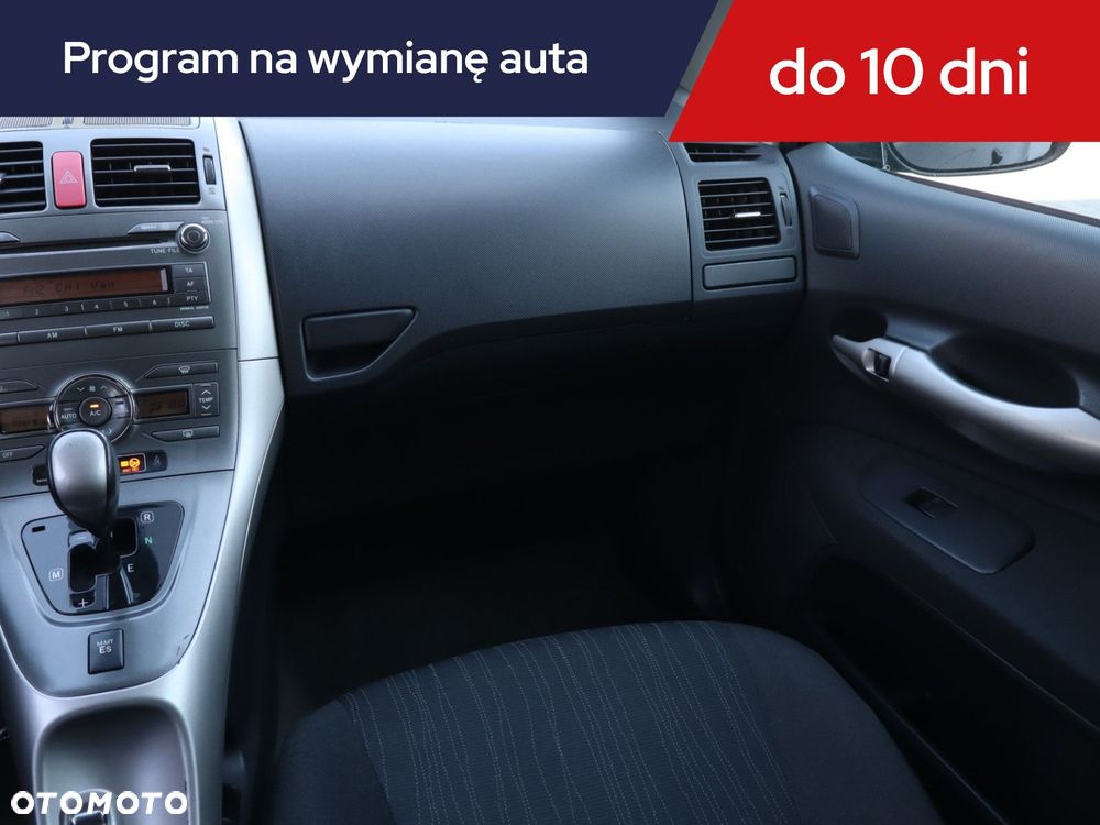 Toyota Auris - 10