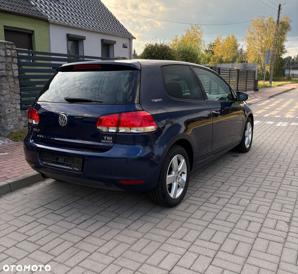 Volkswagen Golf 1.2 TSI BlueMotion Technology Comfortline - 4