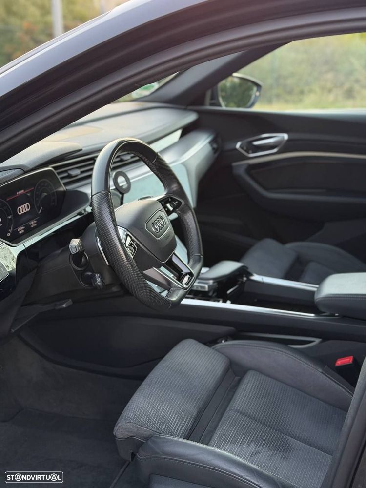 Audi e-tron 55 quattro S line - 8
