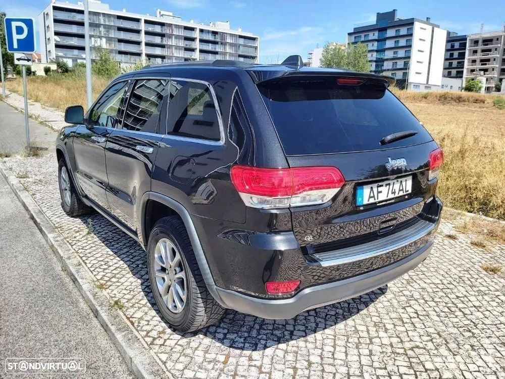 Jeep Grand Cherokee - 4