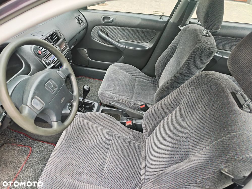 Honda Civic 1.4i S - 11