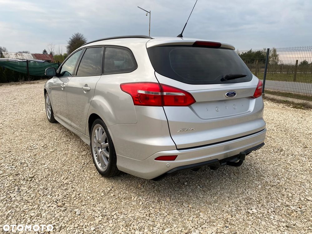 Ford Focus 1.5 EcoBlue Start-Stopp-System ST-LINE - 6