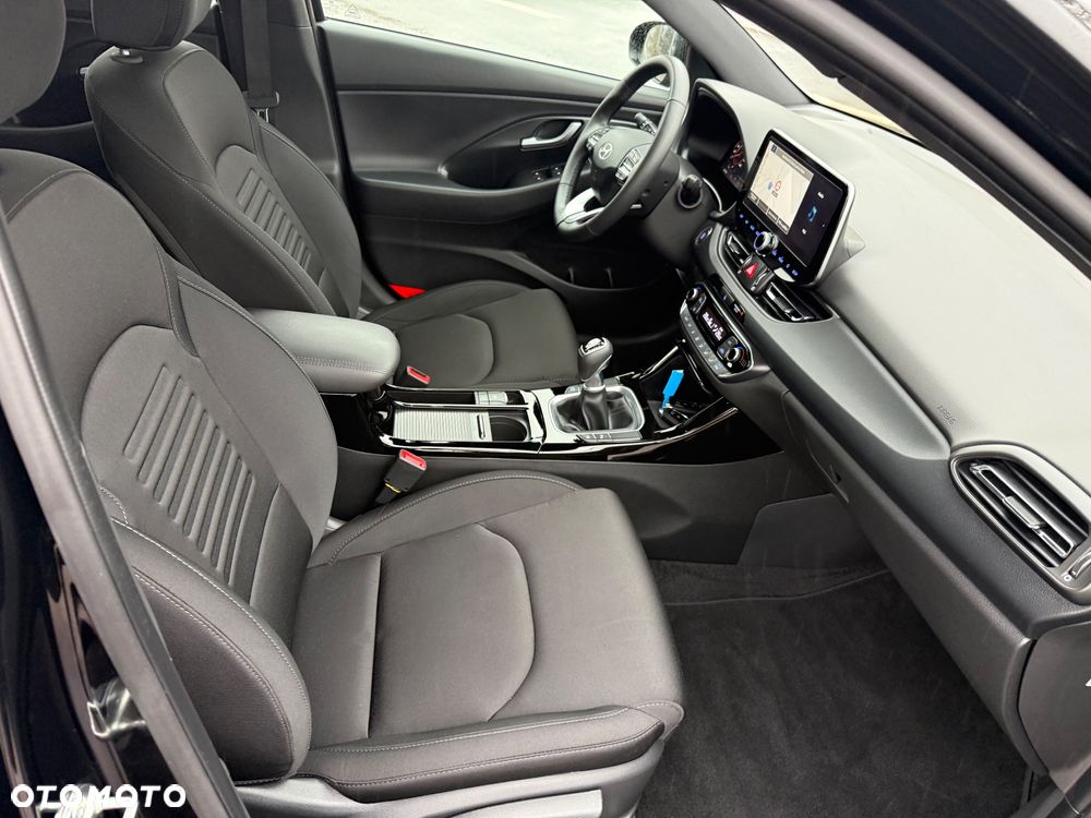 Hyundai i30 1.5 T-GDI 48V-Hybrid Advantage - 10