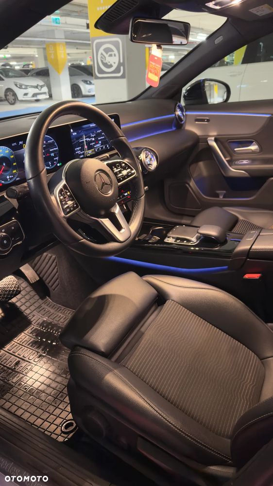 Mercedes-Benz Klasa A 220 4-Matic Progressive 7G-DCT - 11
