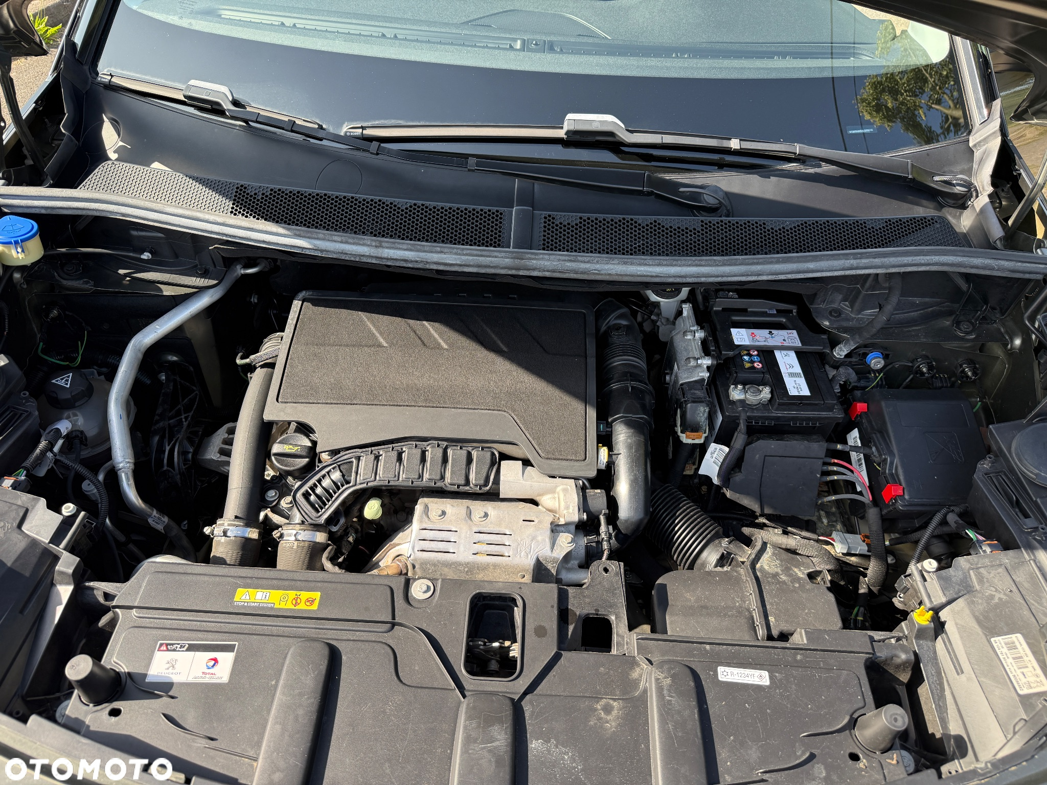 Peugeot 5008 1.2 PureTech Allure Pack S&S EAT8 - 33