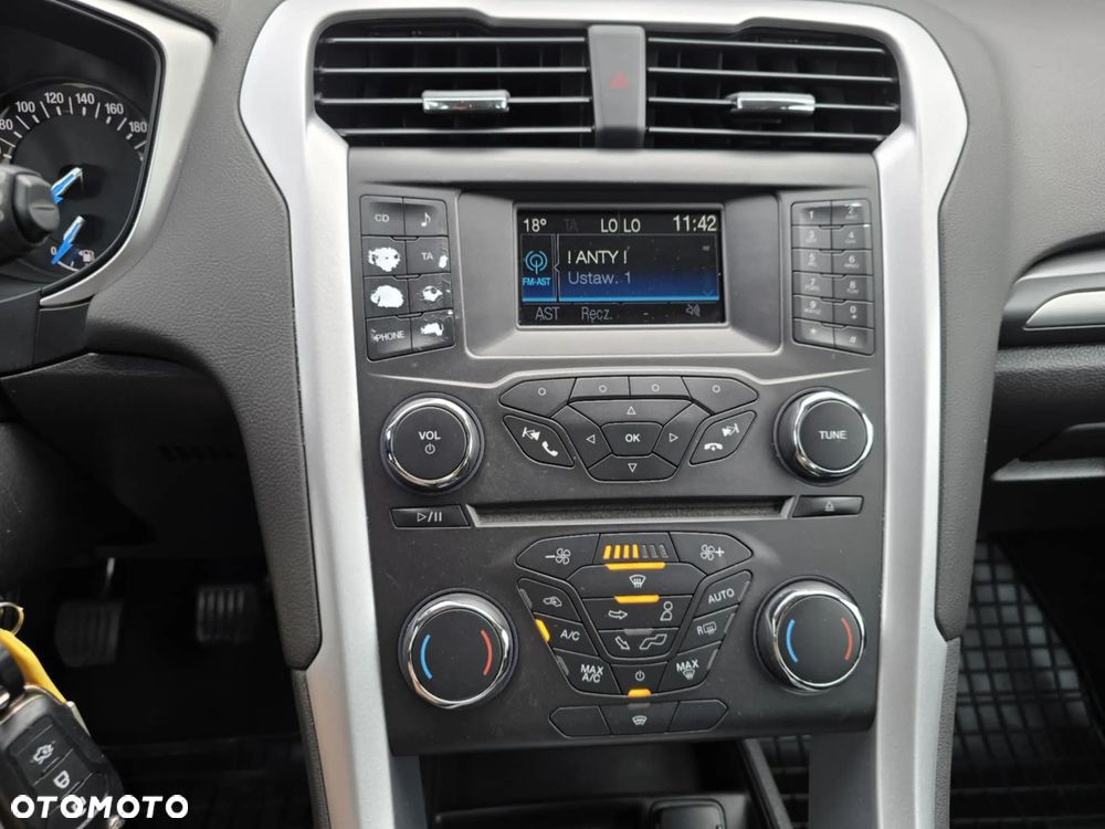 Ford Mondeo 2.0 TDCi Ambiente - 31