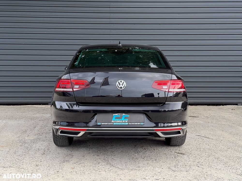 Volkswagen Passat 2.0 TDI DSG Highline - 5