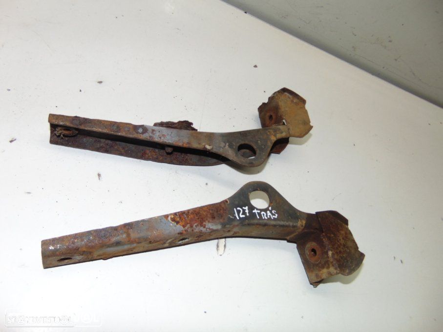 Fiat 127 - suporte dos pára-choques de trás - 2