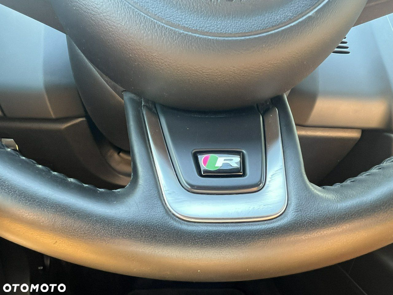 Jaguar E-Pace - 37