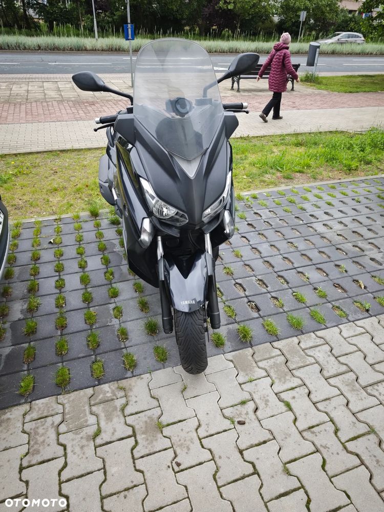 Yamaha X-max - 3