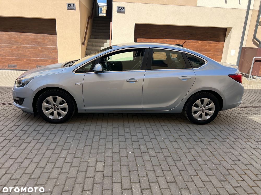 Opel Astra 1.4 T Business S&S - 2