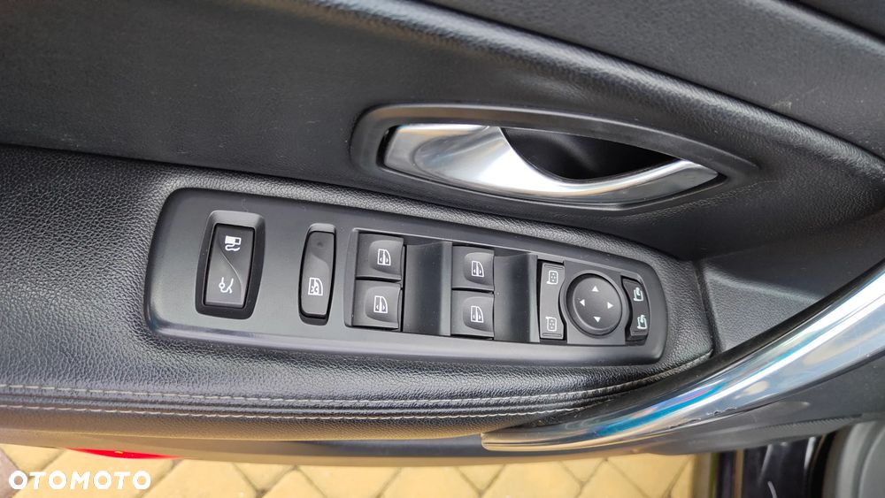 Renault Latitude 2.0 dCi Privilege - 15