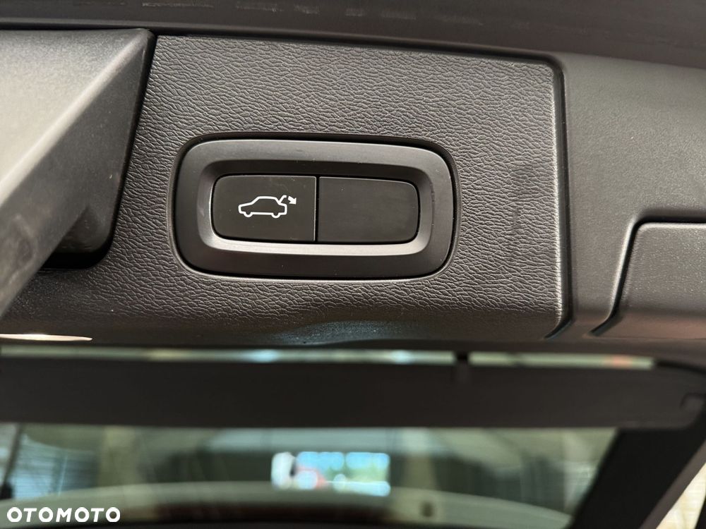 Volvo XC 60 - 32