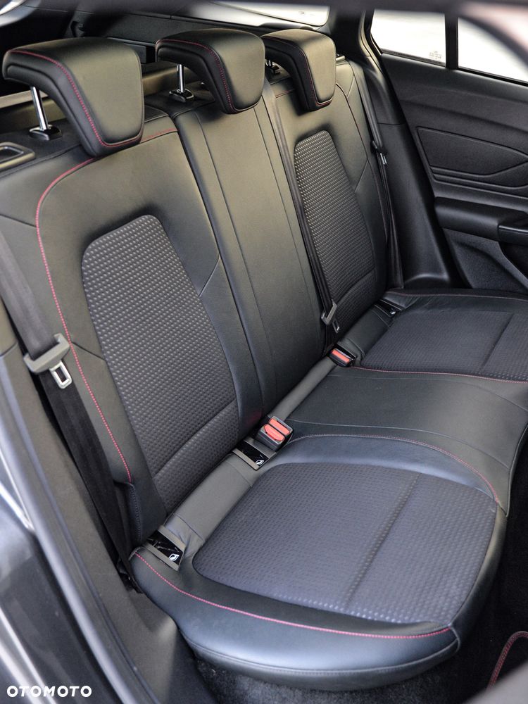 Ford Focus 1.5 EcoBoost ST-Line - 26