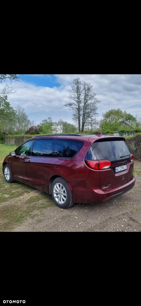 Chrysler Pacifica - 29