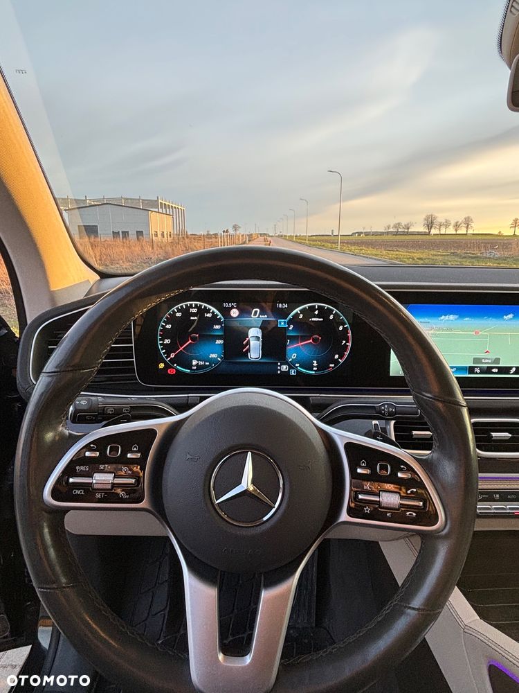 Mercedes-Benz GLE - 12