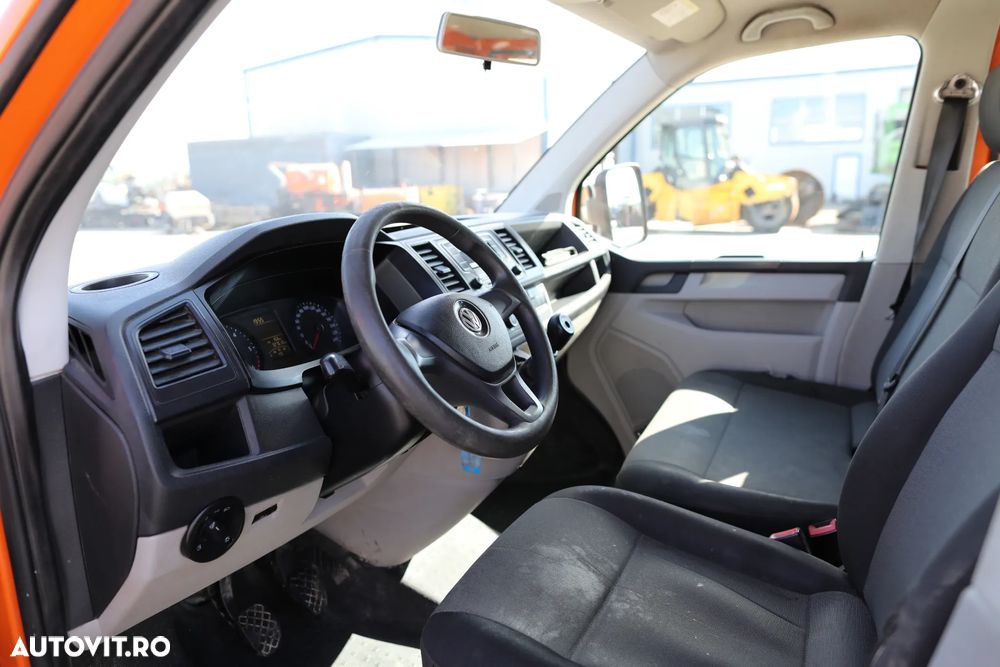 Volkswagen Transporter - 9