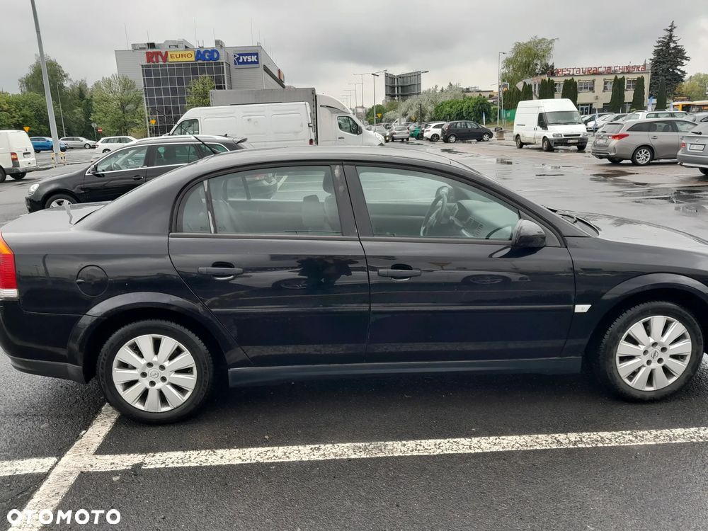 Opel Vectra 2.2 Essentia - 8
