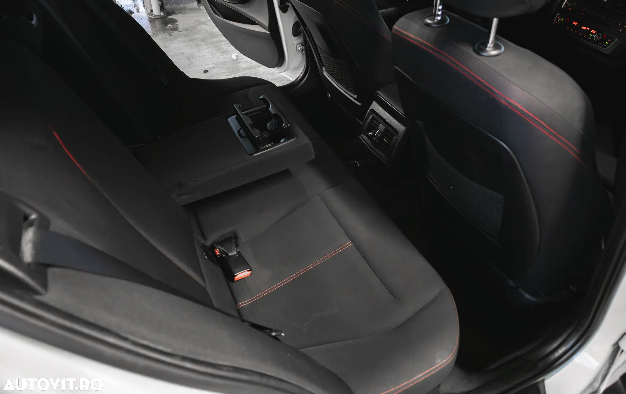 BMW Seria 1 120d Sport-Aut. Sport Line - 23
