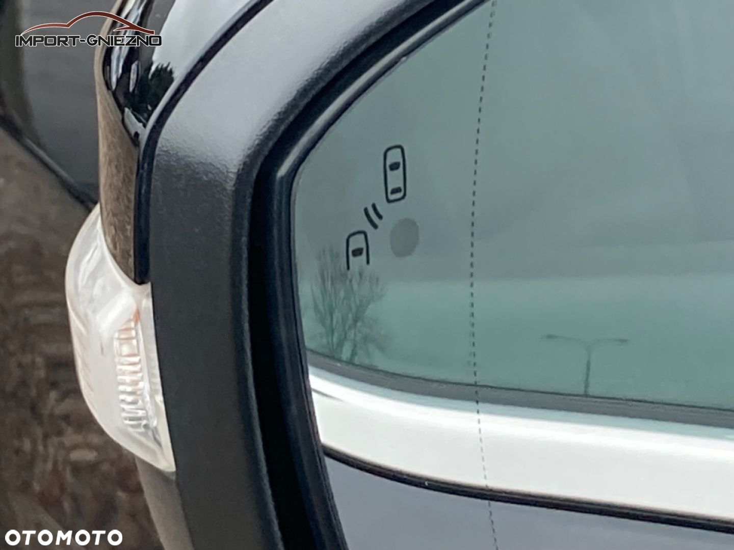 Ford S-Max - 12