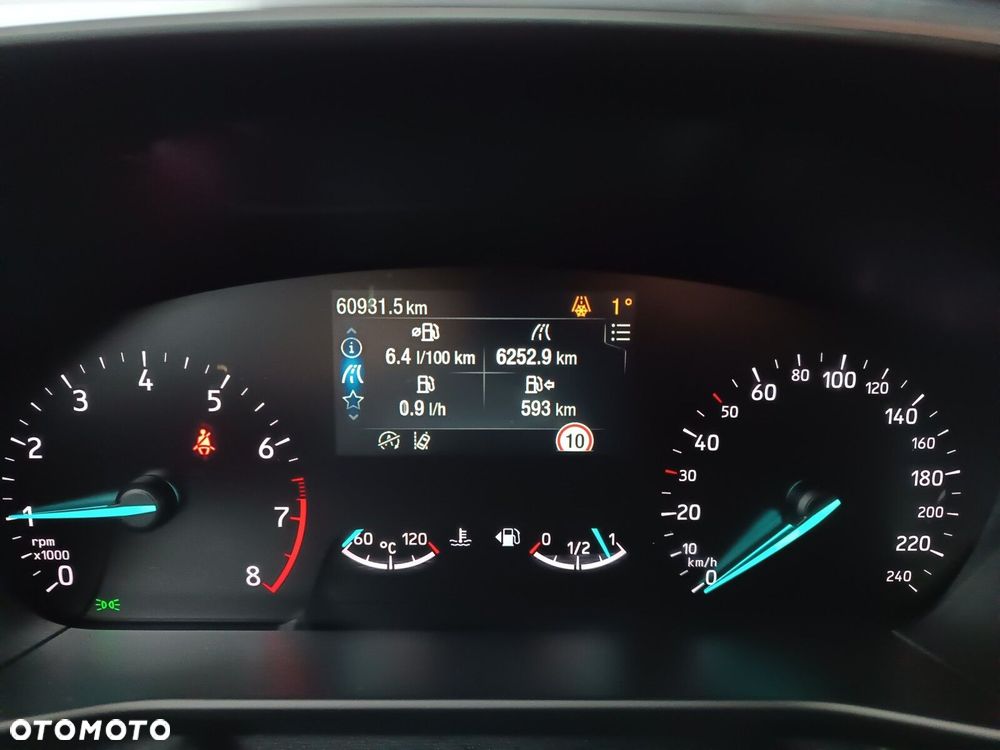 Ford Focus 1.0 EcoBoost Titanium - 16