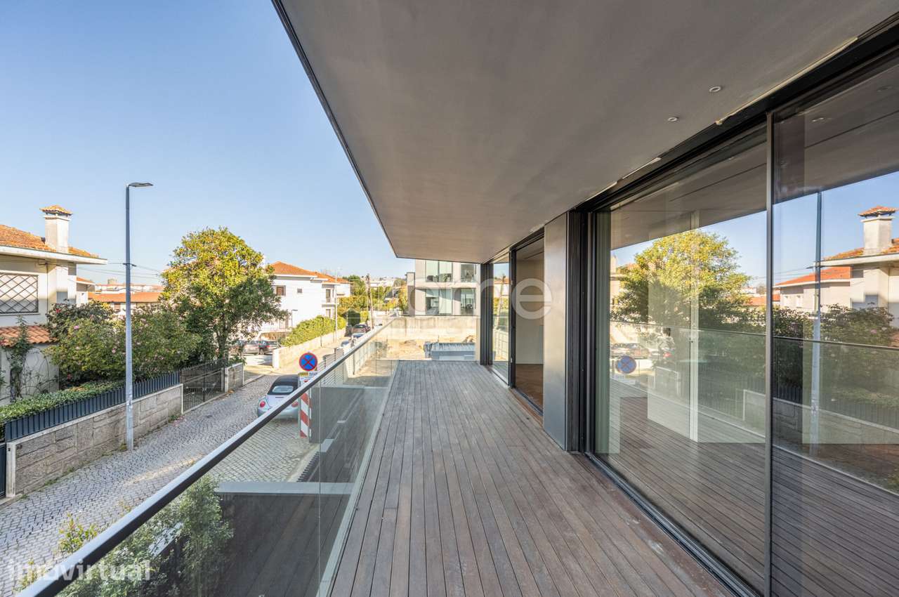 APARTAMENTO T4 NOVO NO EMPREENDIMENTO ICON, À AV. BOAVISTA, PORTO