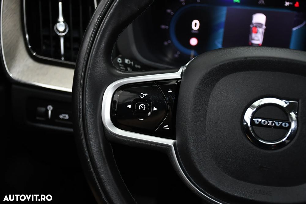 Volvo XC 60 T6 AWD Recharge Geartronic Inscription - 28