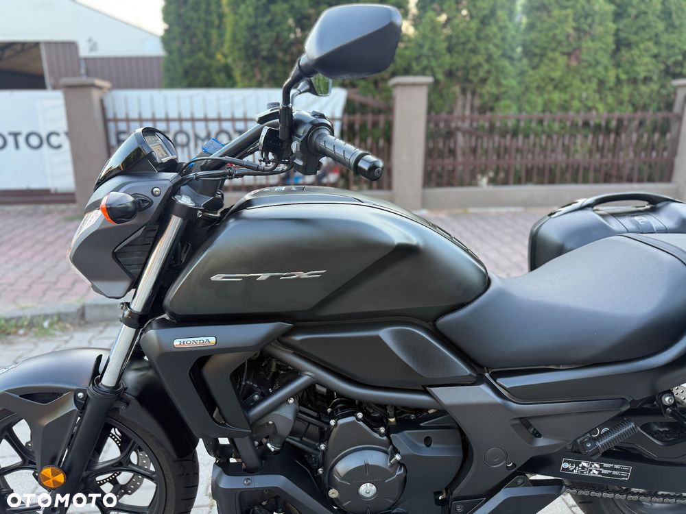 Honda CTX - 19