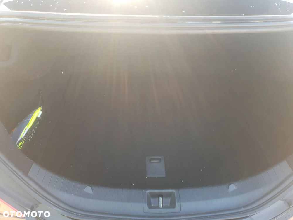 Mercedes-Benz CLA 250 7G-DCT - 24