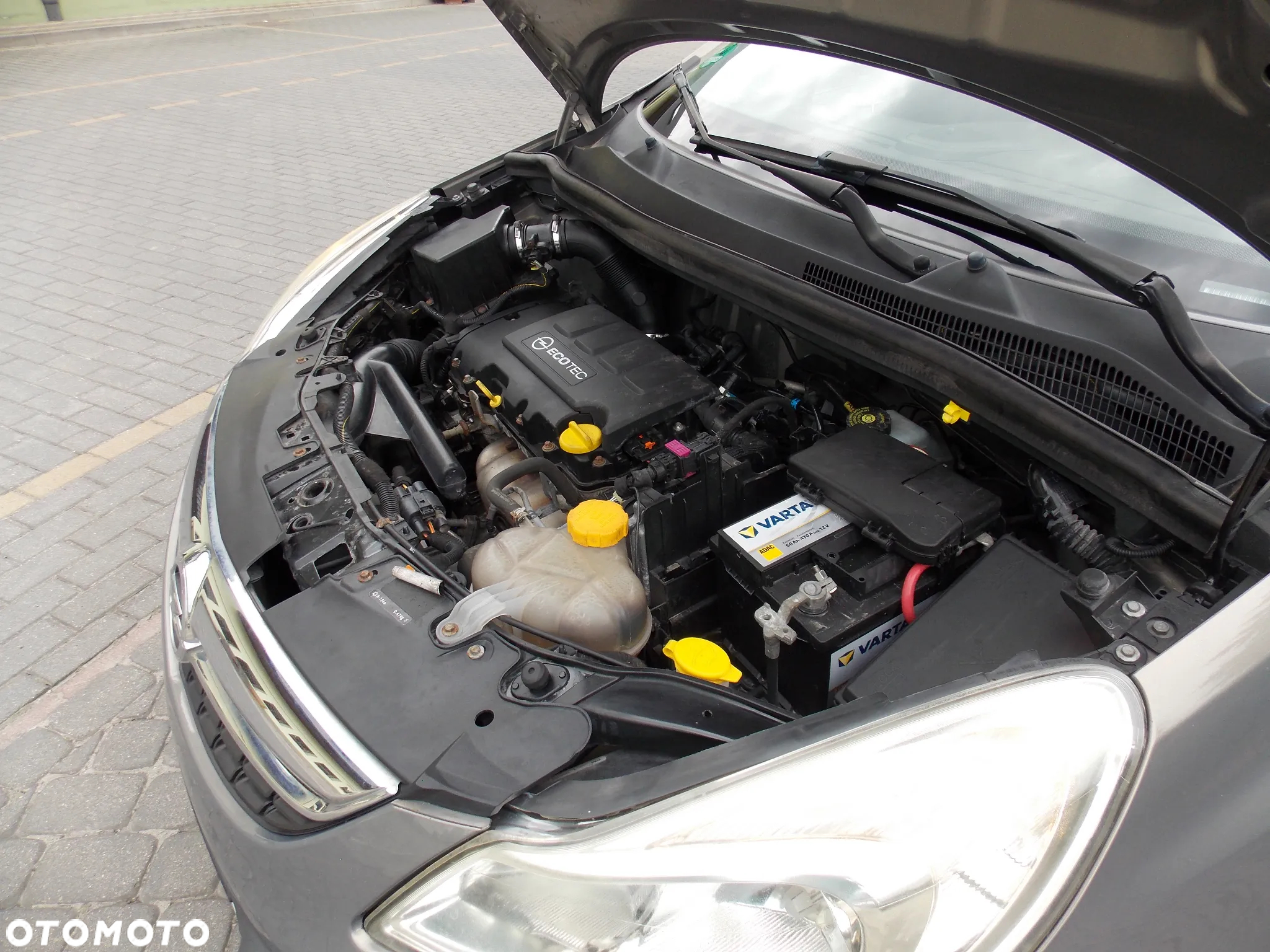 Opel Corsa 1.2 16V Cosmo - 25