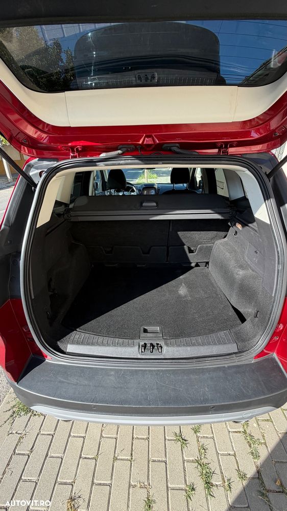 Ford Kuga - 8