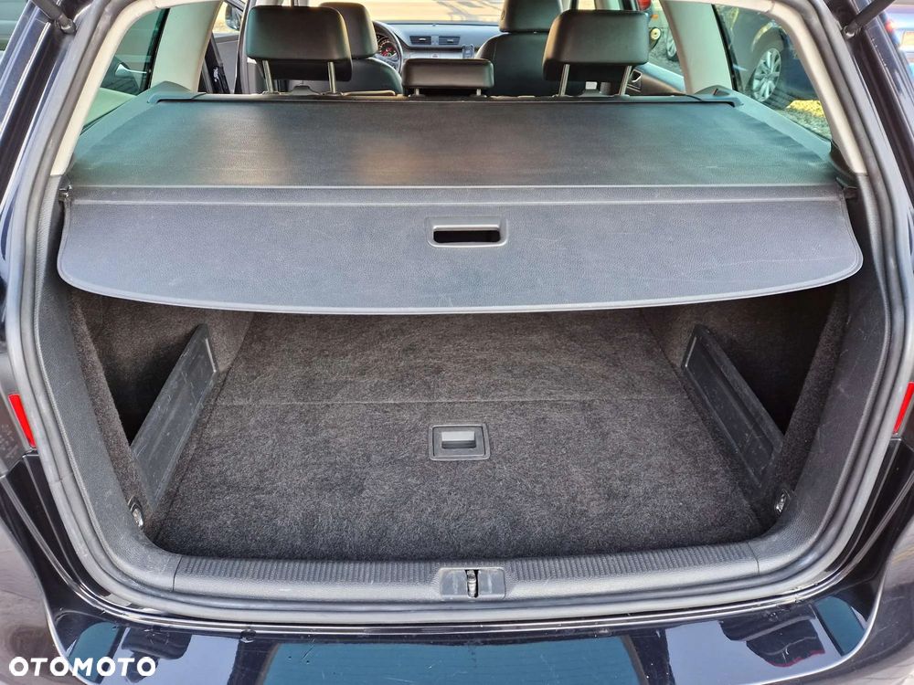 Volkswagen Passat Variant 2.0 TDI Highline DSG - 32