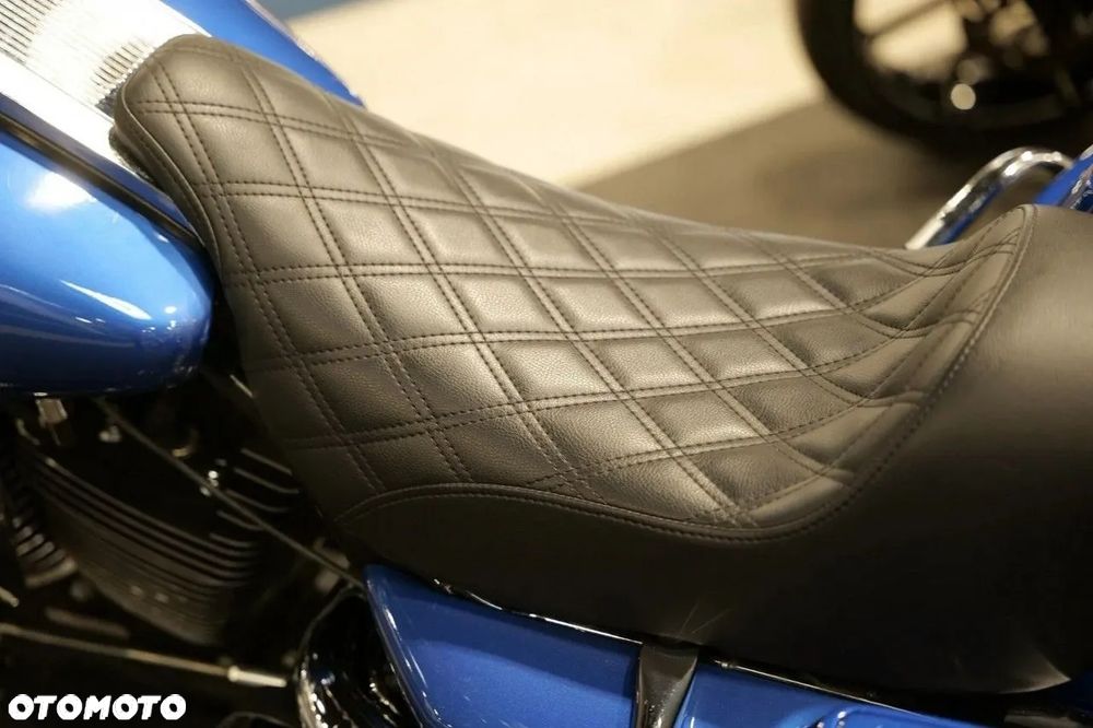 Harley-Davidson Touring Road King - 14