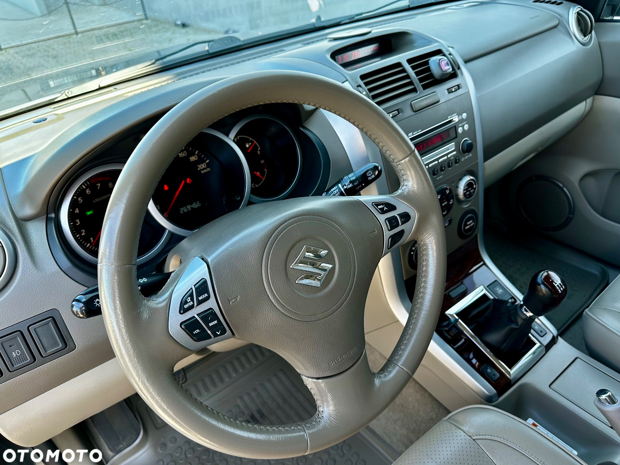 Suzuki Grand Vitara 2.0 De luxe - 7