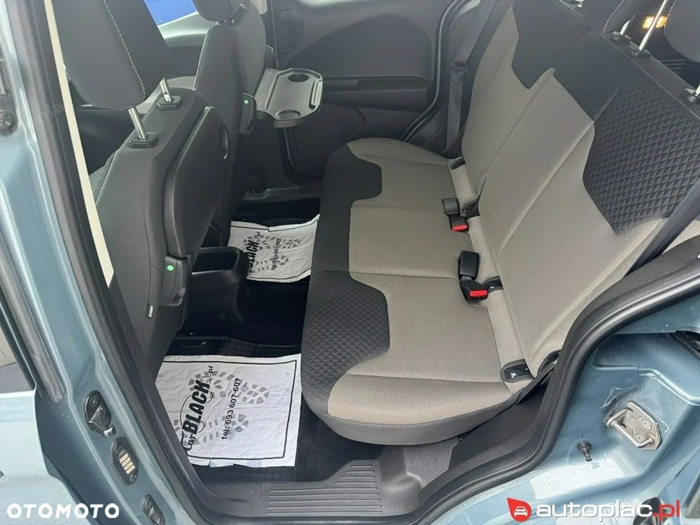 Ford Tourneo Courier - 22