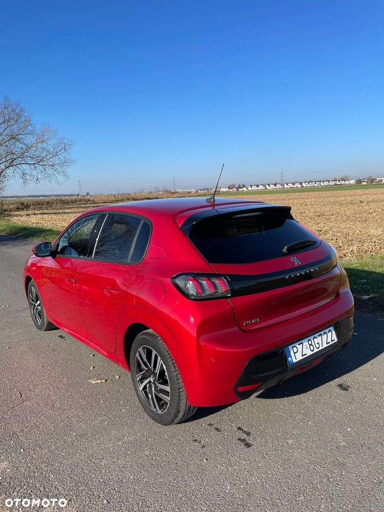 Peugeot 208 - 11