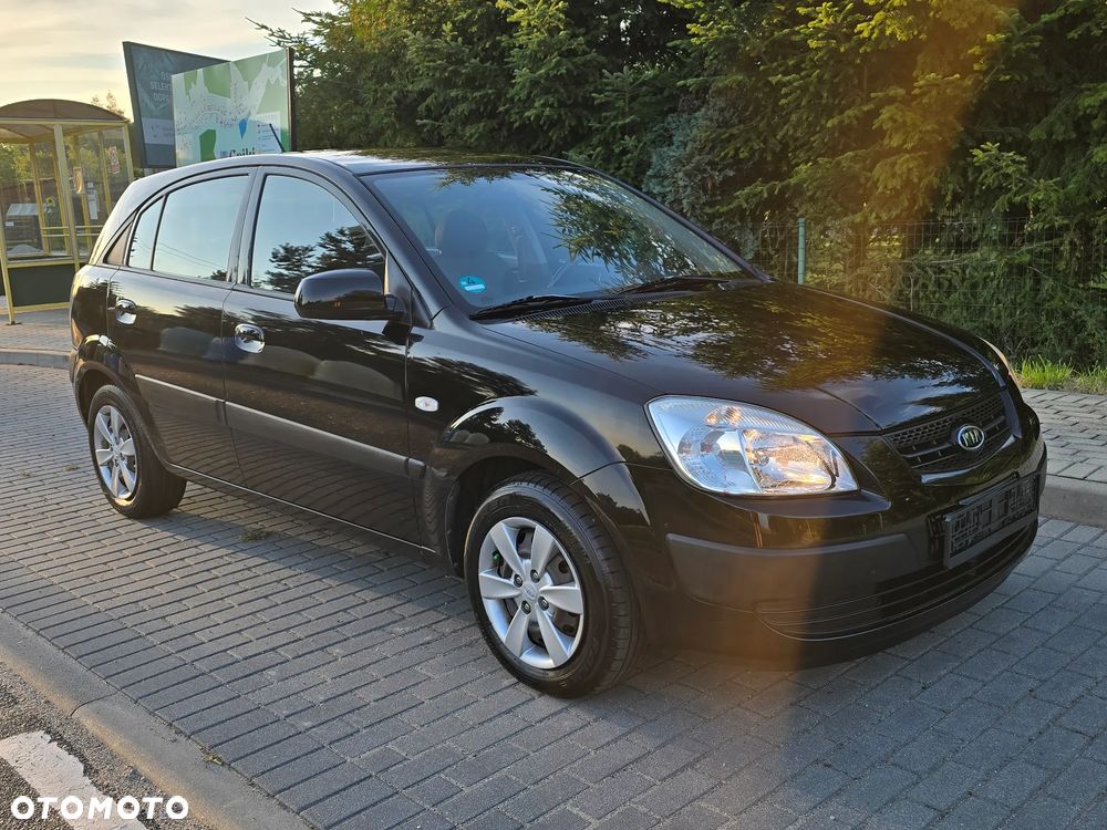 Kia Rio - 2