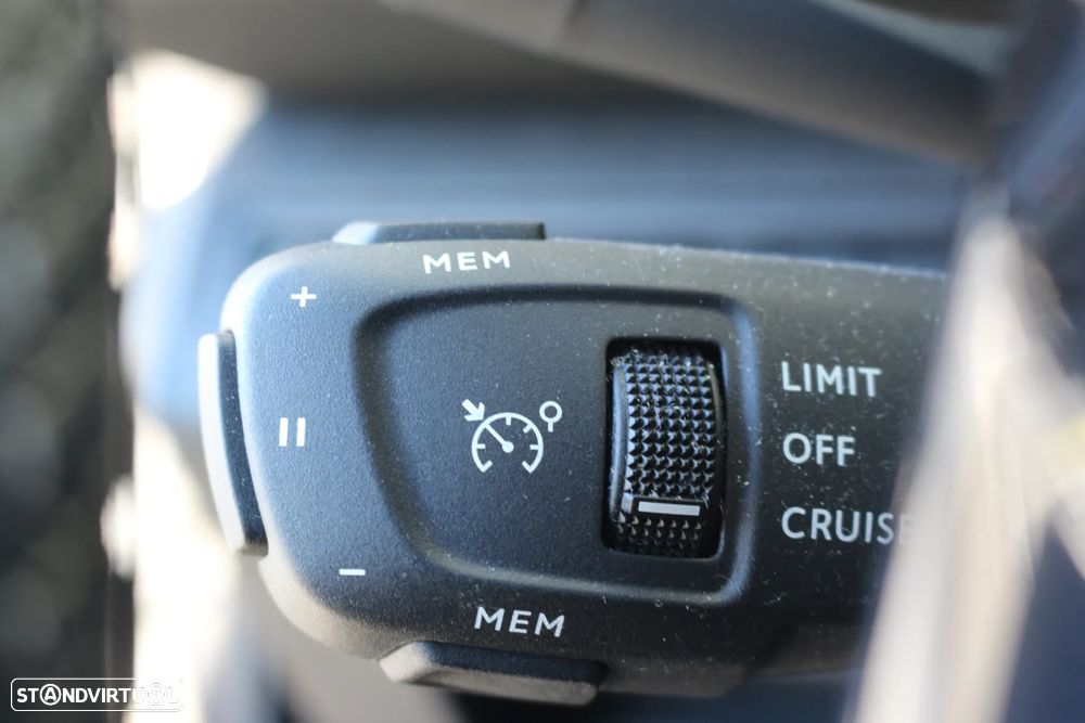 Peugeot 3008 1.6 Hybrid Allure Pack e-EAT8 - 20