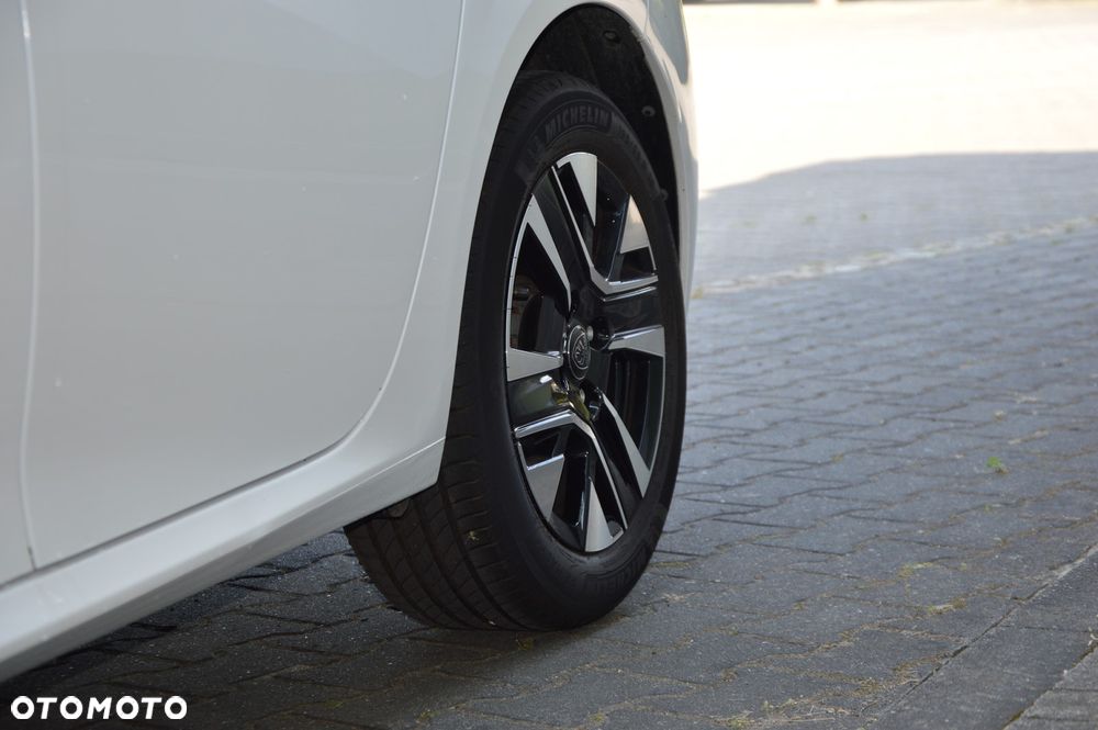 Peugeot 208 PureTech 100 Allure - 20