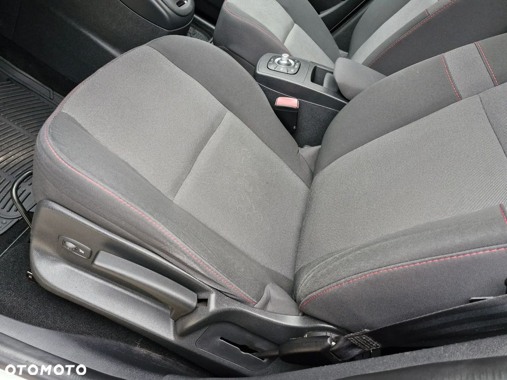 Renault Scenic ENERGY TCe 115 S&S Paris - 10