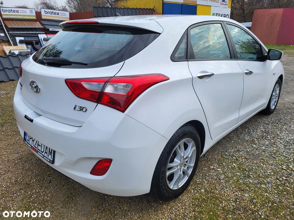 Hyundai i30 1.4 Classic + - 6