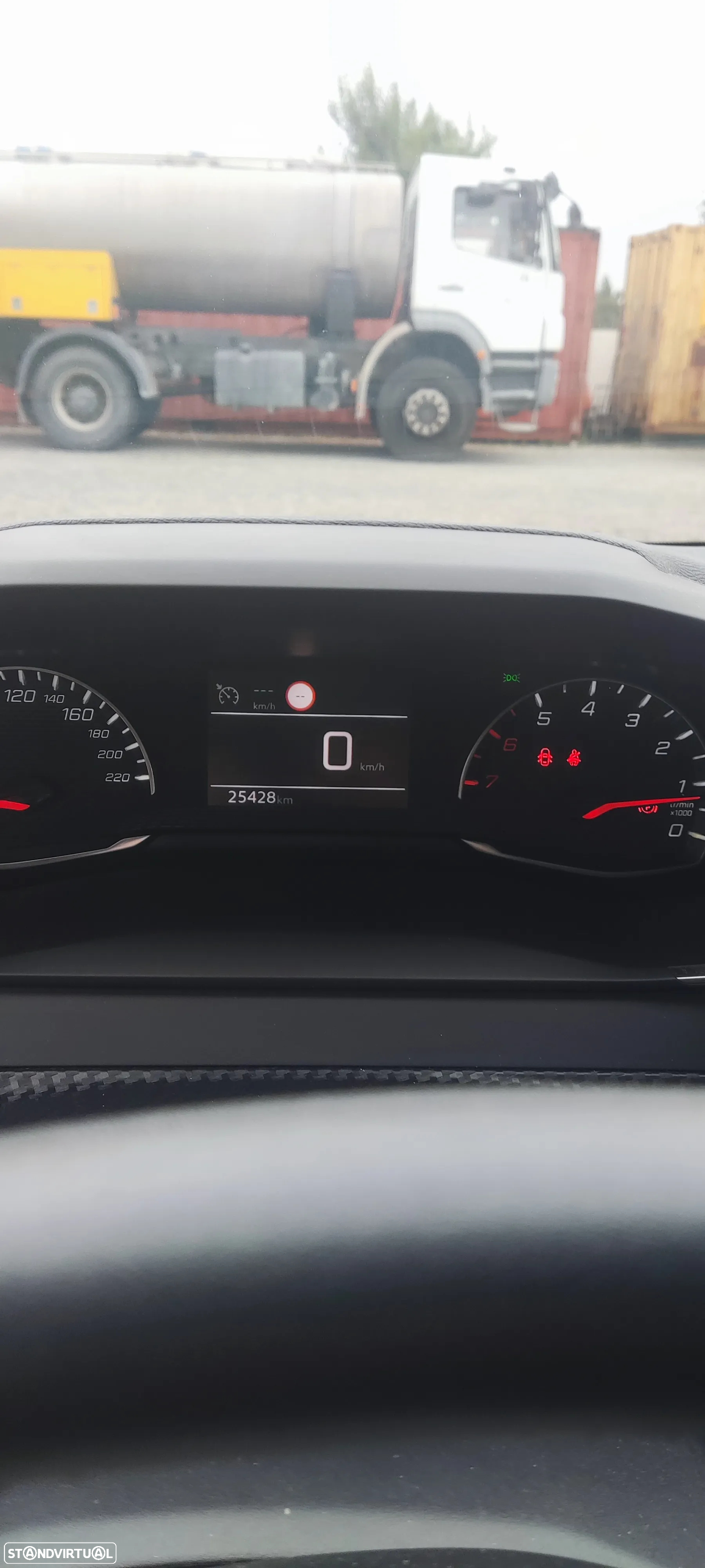 Peugeot 208 1.2 PureTech Active - 4