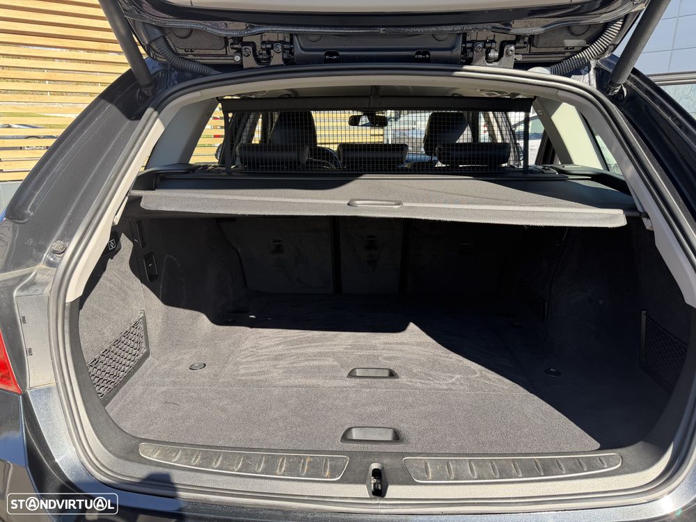BMW 320 d Line Luxury - 11