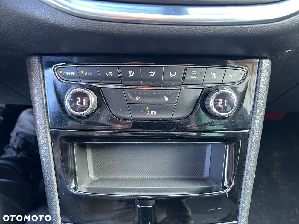 Opel Astra 1.2 Turbo Start/Stop - 26