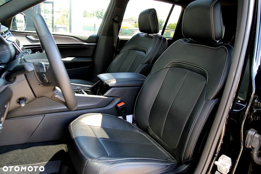 Jeep Grand Cherokee - 20
