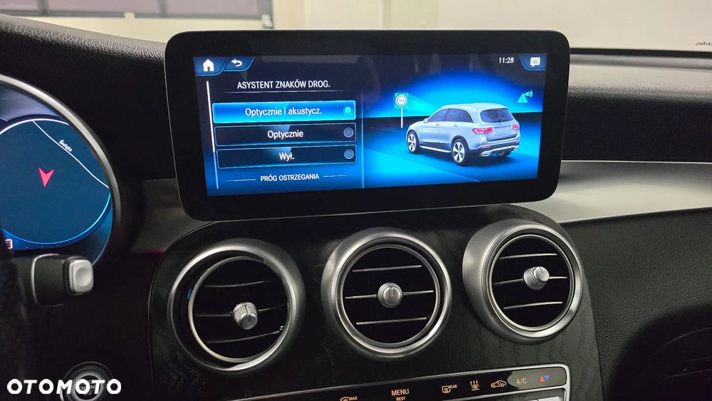 Mercedes-Benz GLC 300 de 4Matic 9G-TRONIC AMG Line Plus - 31