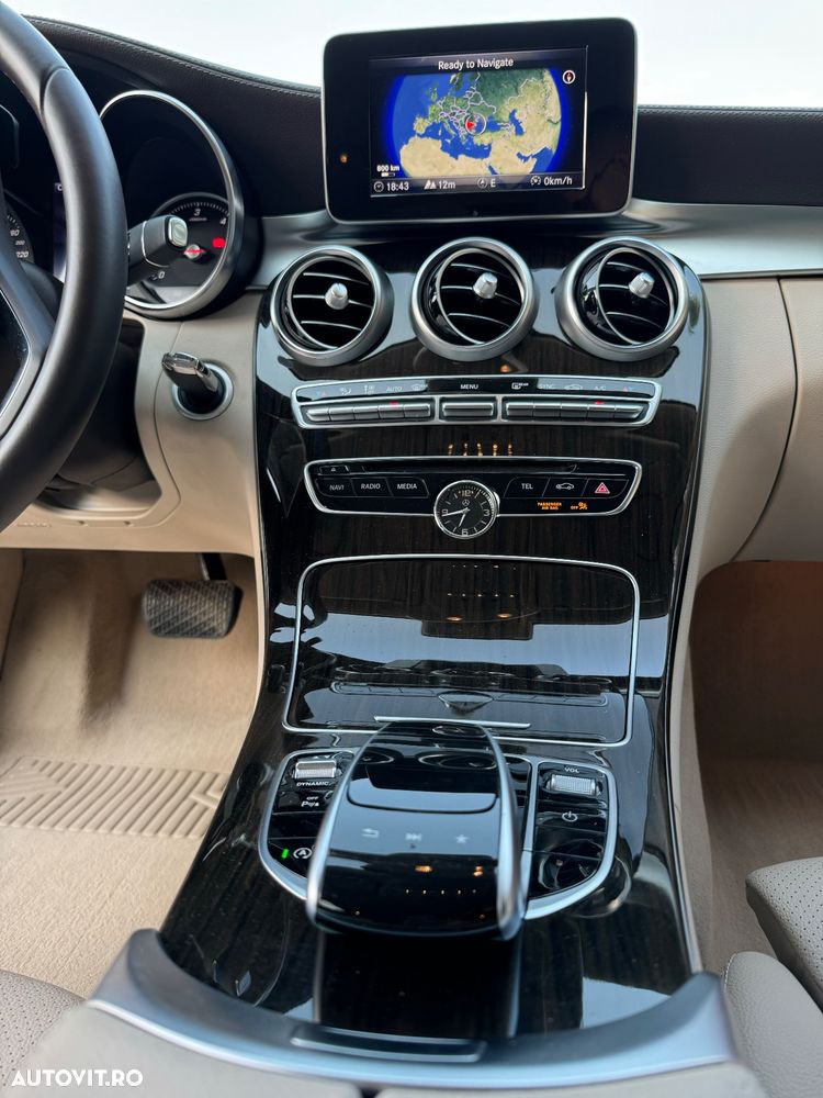 Mercedes-Benz C 220 d T 9G-TRONIC AMG Line - 30