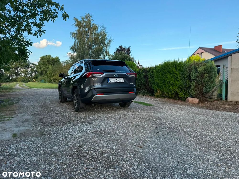 Toyota RAV4 - 4